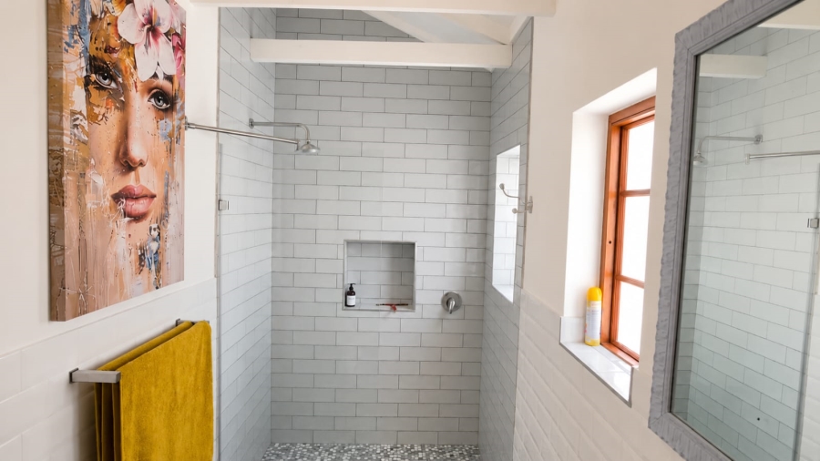 5 Bedroom Property for Sale in Stilbaai Wes Western Cape